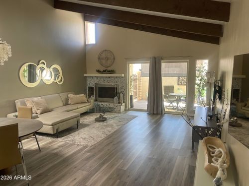 2701 E Cactus Rd, Phoenix, AZ, 85032-7044 | Card Image