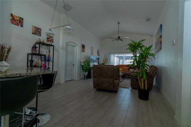 2822 Moultrie Creek Dr, House other with 3 bedrooms, 2 bathrooms and null parking in KISSIMMEE FL | Image 13