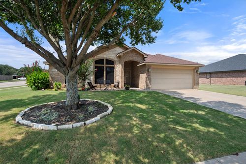 628 E Sheila Cir, Joshua, TX, 76058-2918 | Card Image
