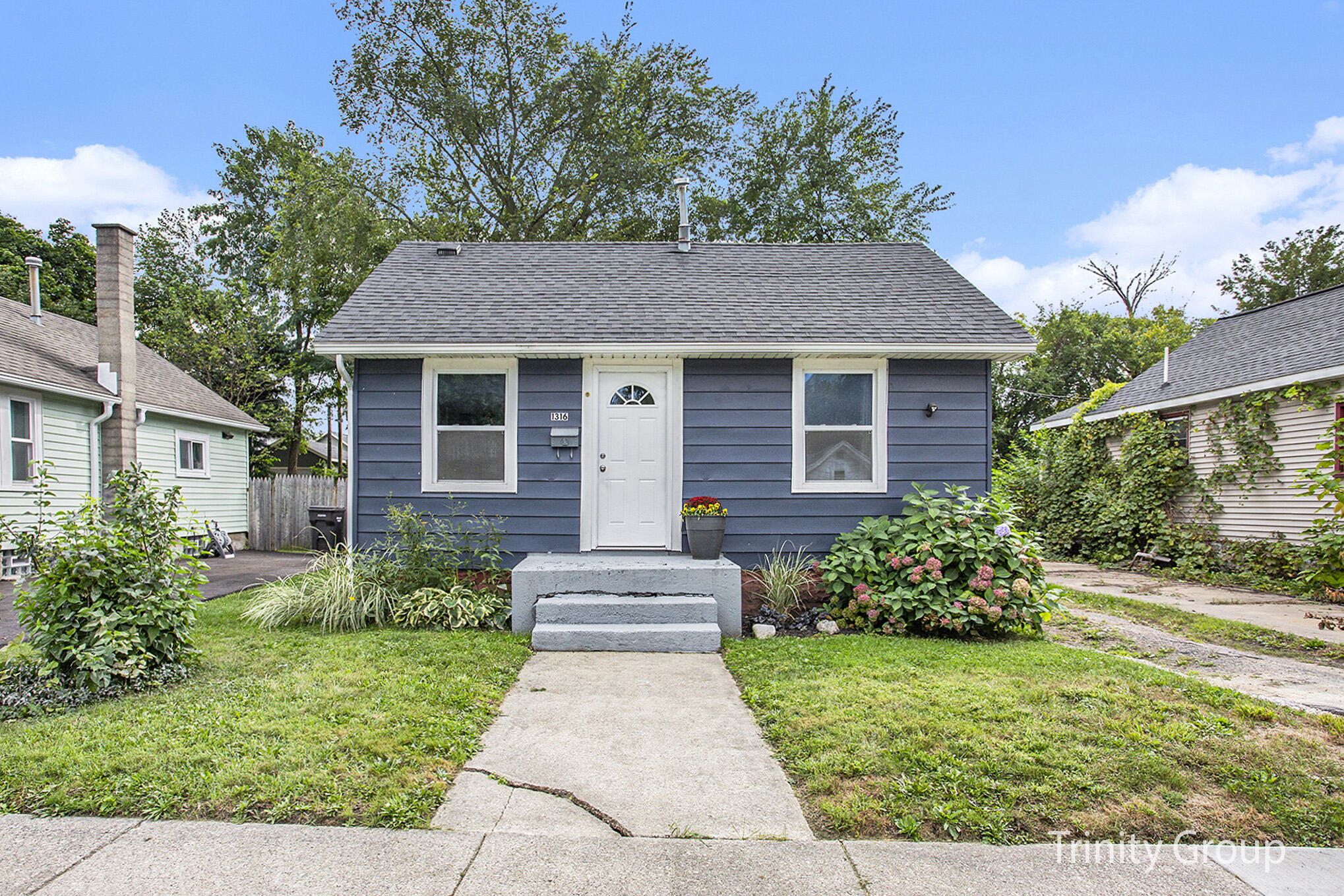 Whiting St, Wyoming, MI 49509