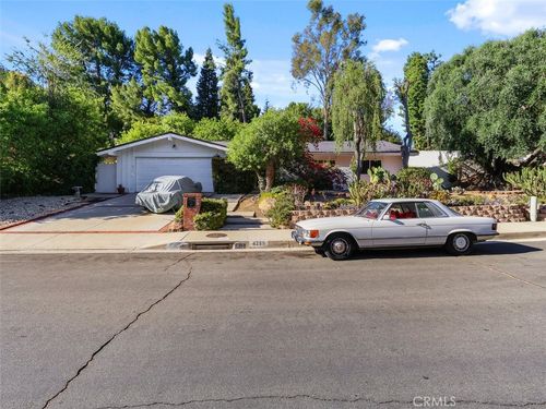 4289 Aleman Drive S, Tarzana, CA, 91356 | Card Image