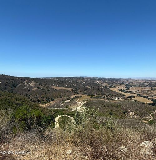 7426 Cat Canyon Rd, Santa Maria, CA, 93454 | Card Image