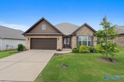 3025 Crystal Creek Dr, Brownsboro, AL, 35741-9633 | Card Image