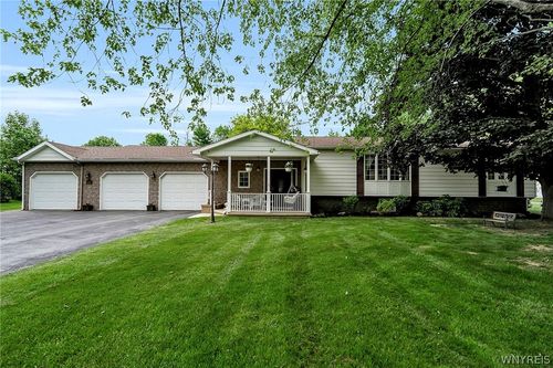 4 Mark Lane, Evans, NY, 14006 | Card Image