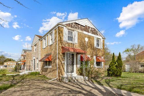 2556 E 97th Place, Chicago, IL, 60617 | Card Image