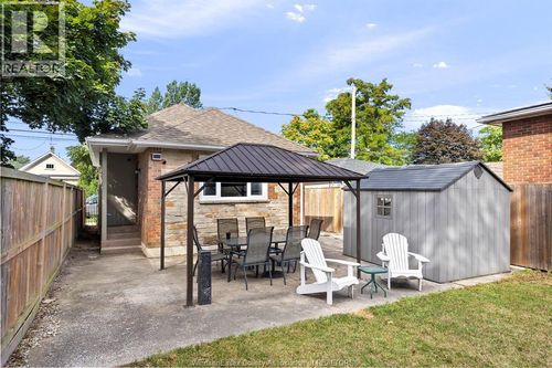 1555 Gladstone Ave, Windsor, ON, N8X1Z3 | Card Image