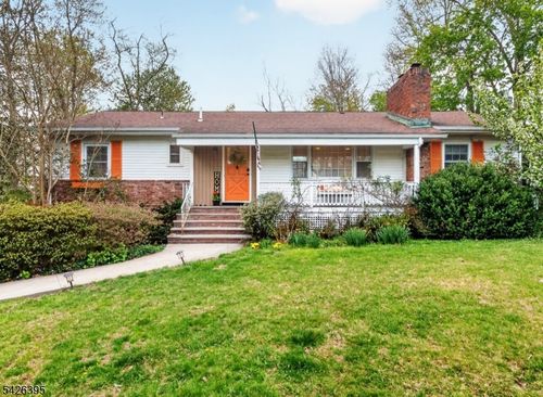 7 Squire Ln, Wayne, NJ, 07470-7418 | Card Image