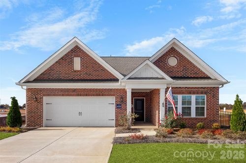 3069 Founding Fathers Dr, Gastonia, NC, 28056-8735 | Card Image