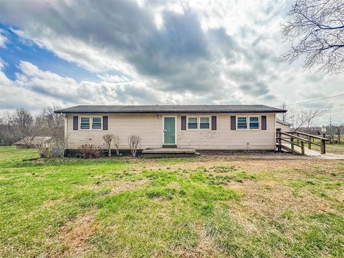 156 E Harmons Ferry Rd, Utica, KY, 42376-9201 | Card Image