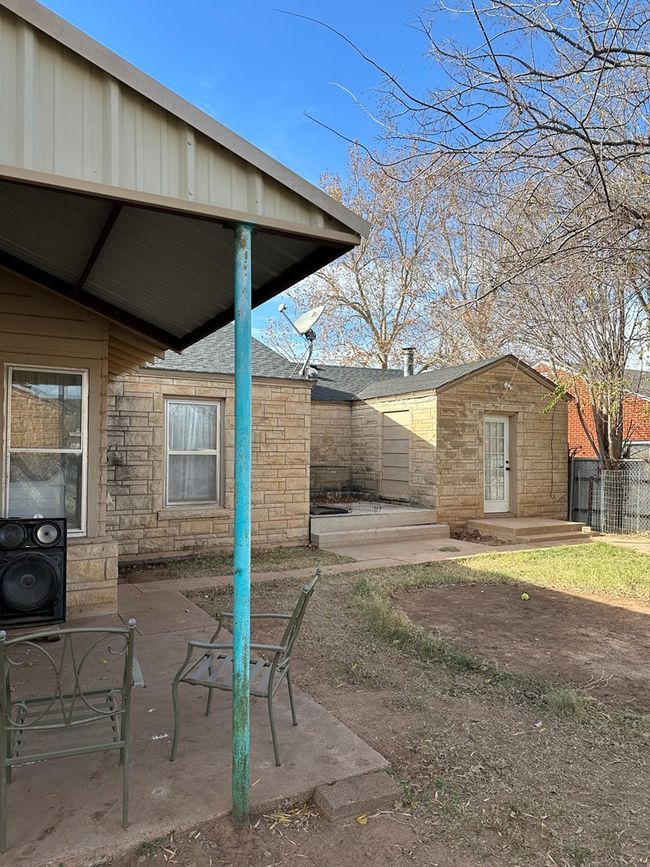 2812 Avenue V, House other with 4 bedrooms, 3 bathrooms and 2 parking in Snyder TX | Image 34