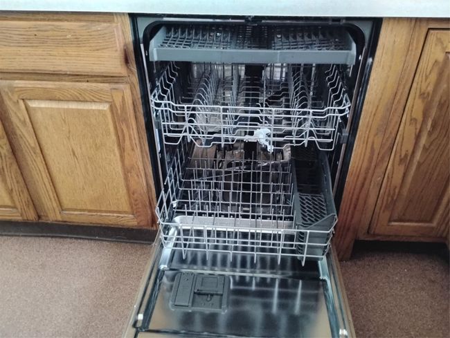 New Dishwasher with 3 washing racks. | Image 7