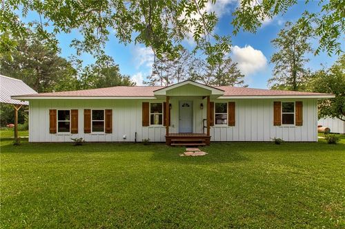 51075 Jenkins Ln, Tickfaw, LA, 70466-2405 | Card Image