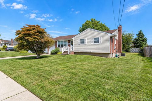 149 Burlington Avenue, Babylon, NY, 11729 | Card Image