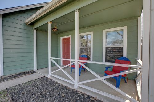 1102 E 3rd St, Georgetown, TX, 78626-5158 | Card Image