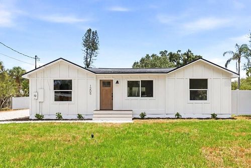 1205 40th St W, Bradenton, FL, 34205-1655 | Card Image