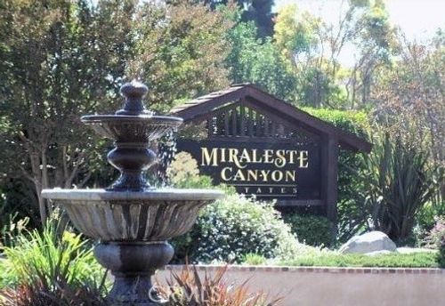 unit-293-344 S Miraleste Dr, San Pedro, CA, 90732-5591 | Card Image