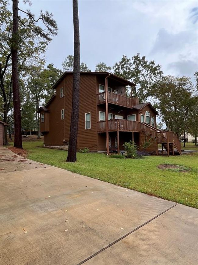 330 Holiday Ln, House other with 3 bedrooms, 2 bathrooms and 4 parking in Coldspring TX | Image 28