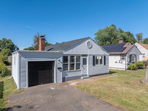 70 Cedar Ridge Rd, Newington, CT, 06111-2010 | Card Image