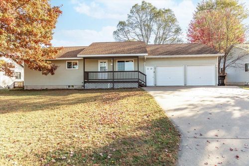 2222 3rd St W, Menomonie, WI, 54751-3981 | Card Image