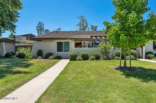 1118 Bright Glen Cir, Westlake Village, CA, 91361-3319 | Card Image