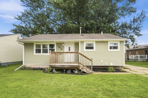 4628 50th St, Moline, IL, 61265-6744 | Card Image
