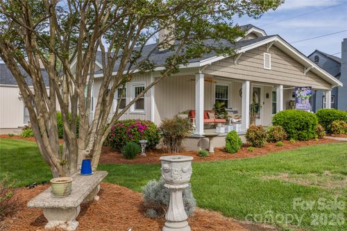 271 N Main St, Denton, NC, 27239-6569 | Card Image