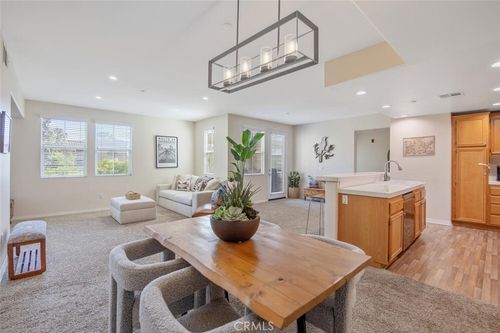 431-243 Riverdale Ct, CAMARILLO, CA, 93012 | Card Image