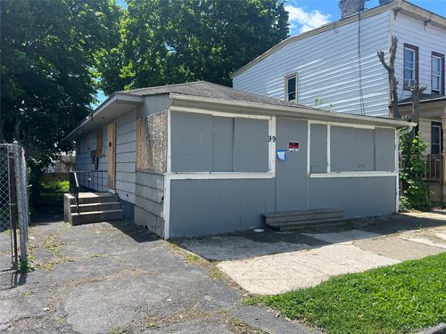 99 Carter St, Newburgh, NY, 12550-4819 | Card Image