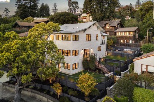 1409 Scenic Ave, Berkeley, CA, 94708-1811 | Card Image