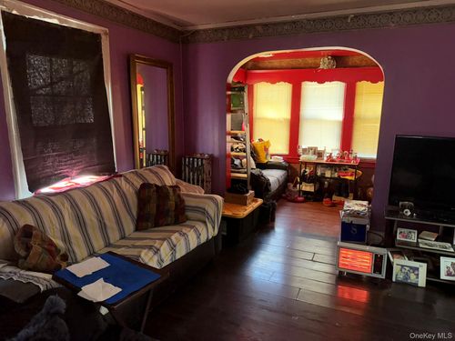 3814 Secor Ave, Bronx, NY, 10466-5919 | Card Image