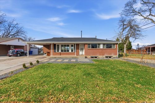 9996 S Opal Cir, Sandy, UT, 84094-3935 | Card Image