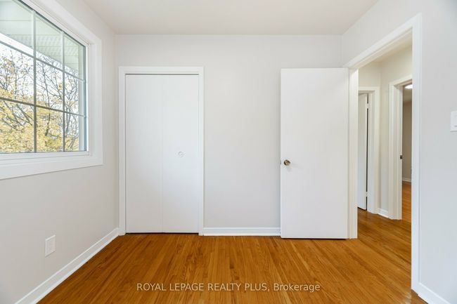 334 Oakwood Dr, House other with 3 bedrooms, 3 bathrooms and 2 parking in Burlington ON | Image 23
