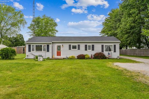 8399 W State Route 12, Fostoria, OH, 44830-9337 | Card Image