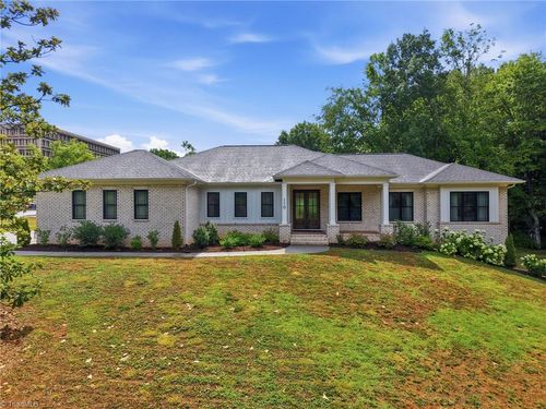 110 Springdale Ave, Winston-Salem, NC, 27104-3114 | Card Image