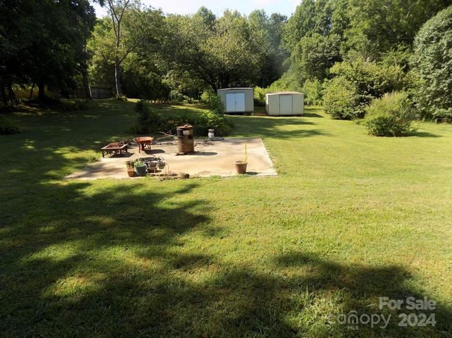 Patio ideal for entertaining guests! | Image 20