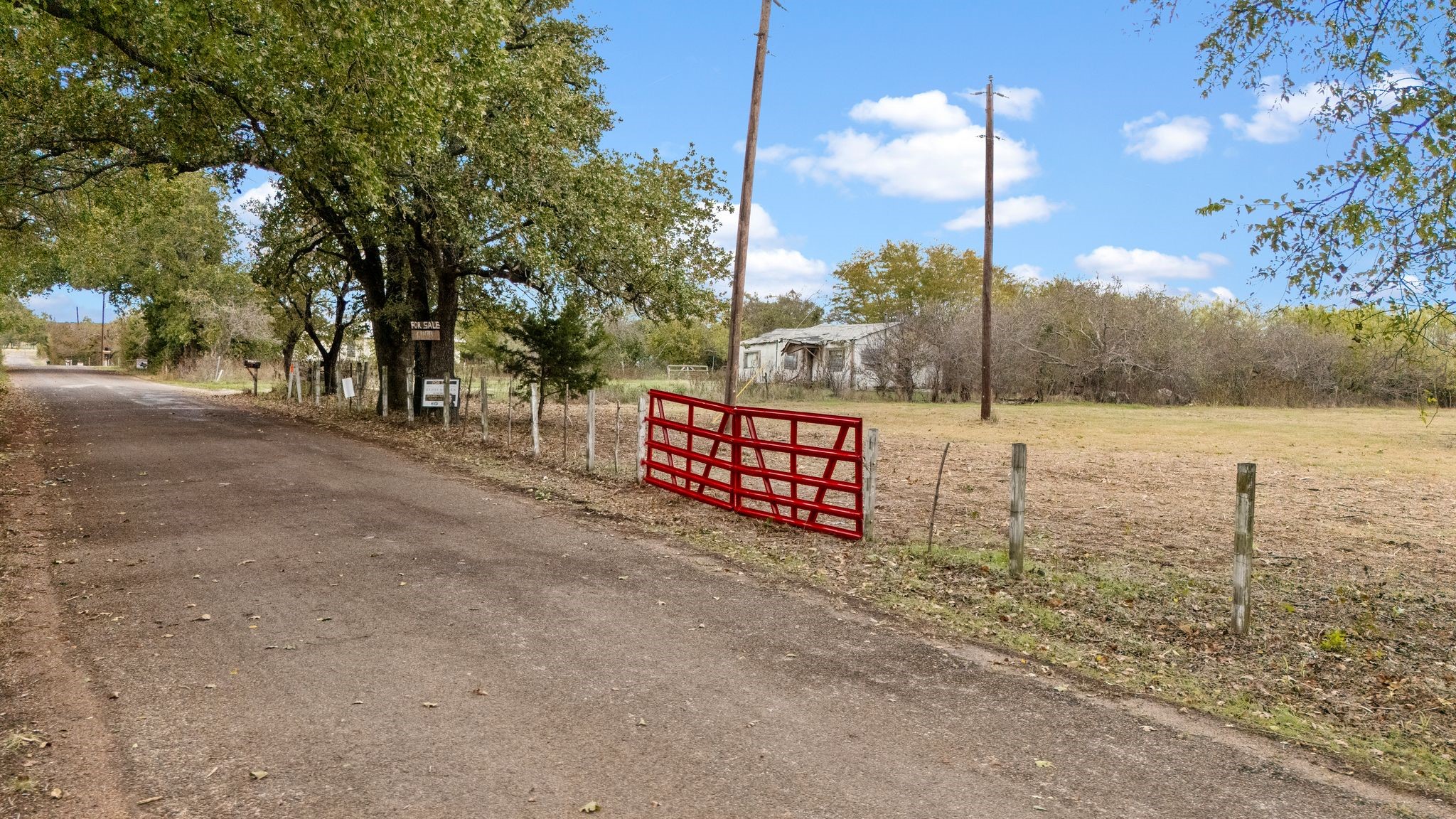 Land in Waco 4