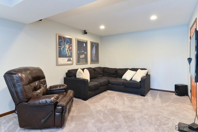 Large lower level media room | Image 22