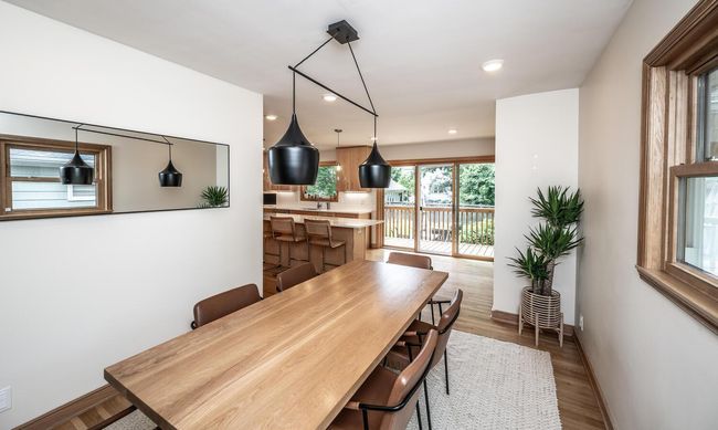 Informal dining room | Image 11