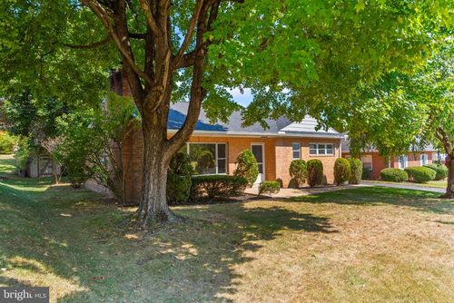 3802 Bonnybrook Rd, HARRISBURG, PA, 17109-4803 | Card Image