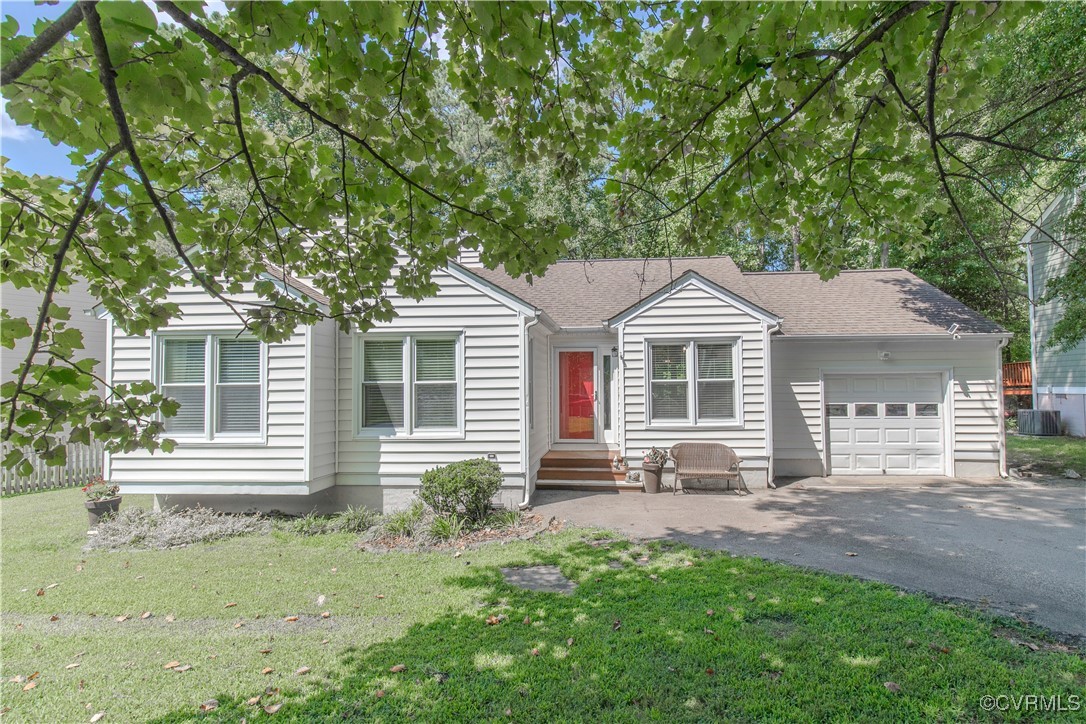 Winters Hill Cir, North Chesterfield, VA 23236
