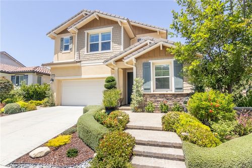 239 White Bark Ln, Simi Valley, CA, 93065-4990 | Card Image