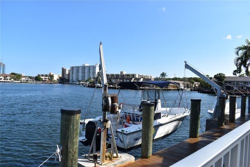 apt-3c-16570 Ne 26th Ave, North Miami Beach, FL, 33160-4015 | Card Image