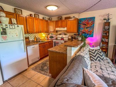 A208 - 2387 S Kihei Rd, Condo with 2 bedrooms, 2 bathrooms and null parking in Kihei HI | Image 2