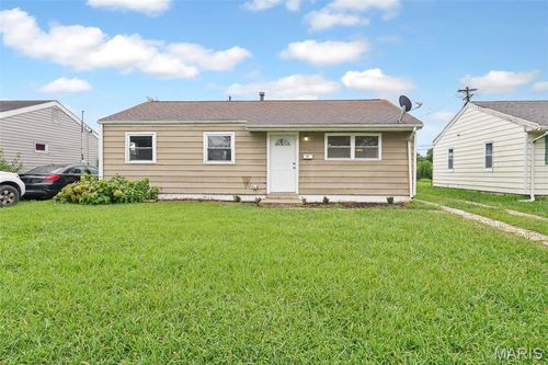 25 Briarcliff Dr, Granite City, IL, 62040-2144 | Card Image