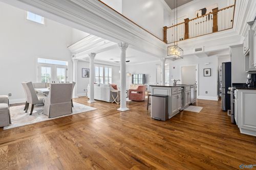 409a-445 Providence Main St Nw, Huntsville, AL, 35806-4836 | Card Image