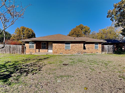 649 W Main St, Lancaster, TX, 75146-3014 | Card Image