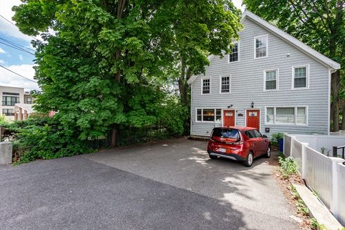 198 School St, Quincy, MA, 02169-4933 | Card Image