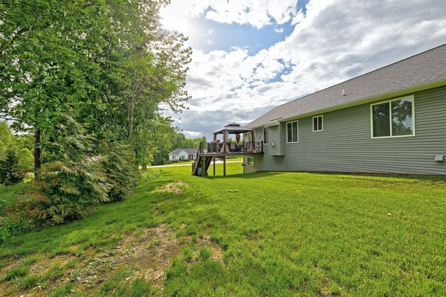 679 Pheasant Ridge Dr, House other with 3 bedrooms, 3 bathrooms and null parking in Ortonville MI | Image 64