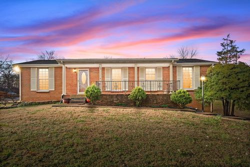 626 Bunker Hill Rd, Clarksville, TN, 37042-5244 | Card Image