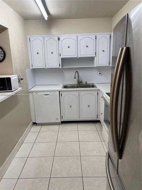 apt-n5-10383 N Kendall Dr, Miami, FL, 33176-1684 | Card Image